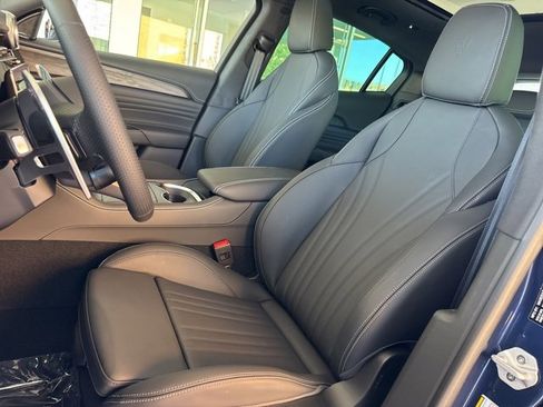 New 2025 Maserati Grecale Modena image 14