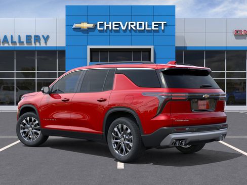 New 2026 Chevrolet Traverse LT w/ Sun and Wheel Package FWD image 3