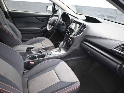 Used 2019 Subaru Crosstrek 2.0i Premium w/ Moonroof Package image 17