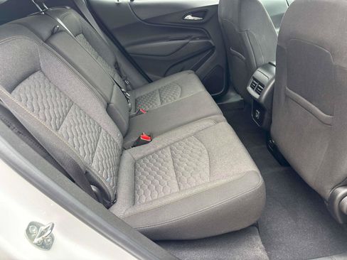 Used 2019 Chevrolet Equinox LT AWD/4WD image 9
