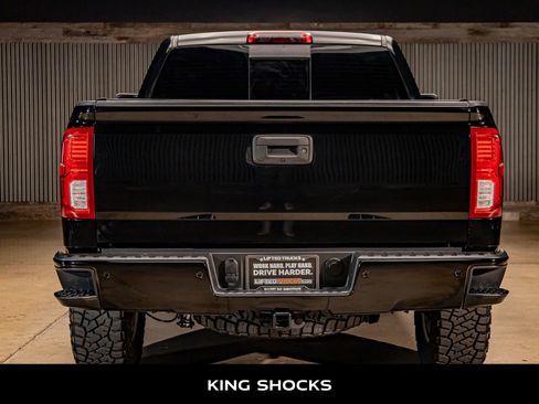 Used 2018 Chevrolet Silverado 1500 LTZ Z71 w/ LTZ Plus Package image 7