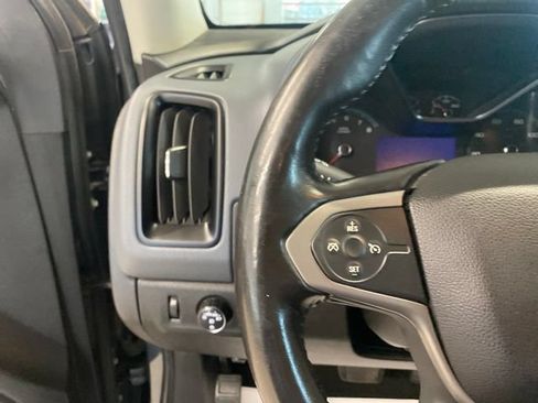 Used 2017 Chevrolet Colorado Z71 AWD/4WD image 13