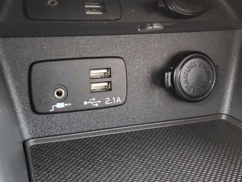 Used 2019 Subaru Forester Limited w/ Popular Package #3 image 33