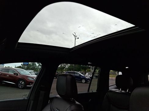 Used 2020 Cadillac XT6 Premium Luxury AWD/4WD image 15