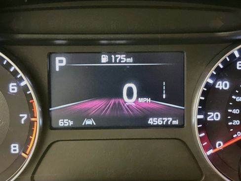 Used 2024 Kia Forte LXS FWD image 19