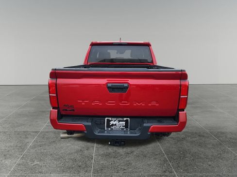 Used 2024 Toyota Tacoma TRD Off-Road image 6