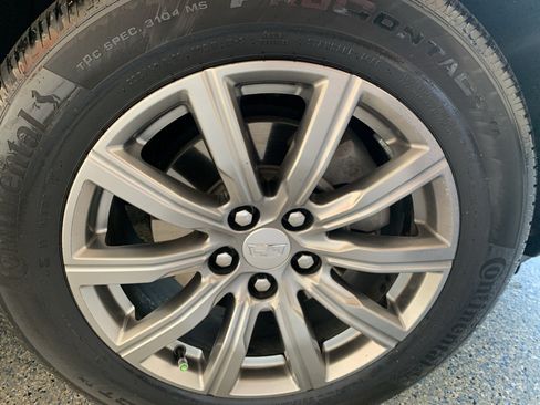 Used 2020 Cadillac XT4 Premium Luxury w/ Driver Awareness Package FWD image 32
