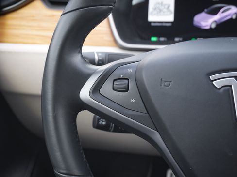 Used 2021 Tesla Model S Performance image 20