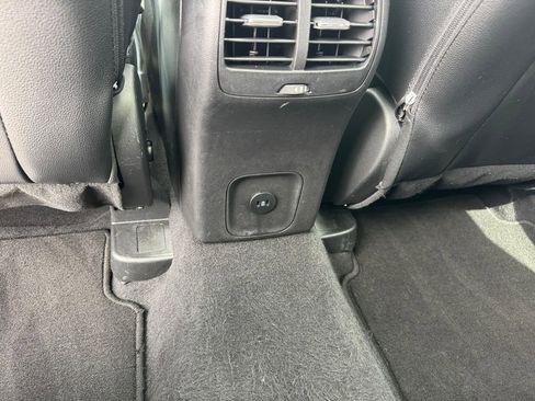 Used 2023 Ford Escape Platinum w/ Premium Technology Package AWD/4WD image 10