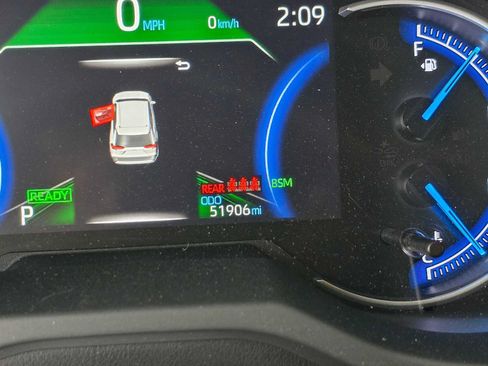 Used 2019 Toyota RAV4 XSE w/ XSE Weather Package AWD/4WD image 24