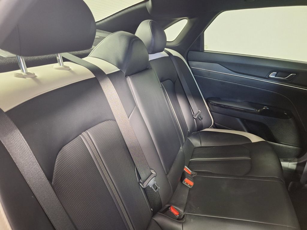Used 2025 Kia K5 GT-Line w/ GT-Line Premium Package FWD image 28
