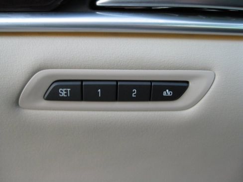 Used 2016 Cadillac XTS Premium image 17