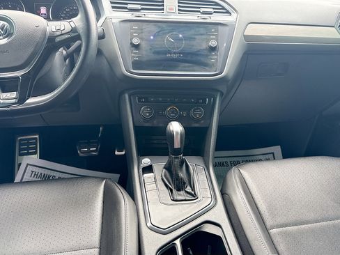 Used 2021 Volkswagen Tiguan SE R-Line FWD image 17