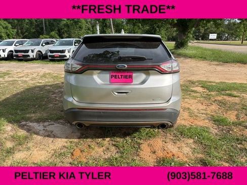 Used 2018 Ford Edge Titanium w/ Technology Package image 11