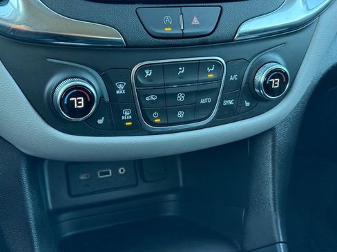 Certified 2024 Chevrolet Equinox LT w/ LPO, Floor Liner Package image 18