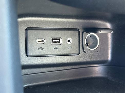 Used 2020 Chevrolet Equinox LT w/ Driver Convenience Package image 36