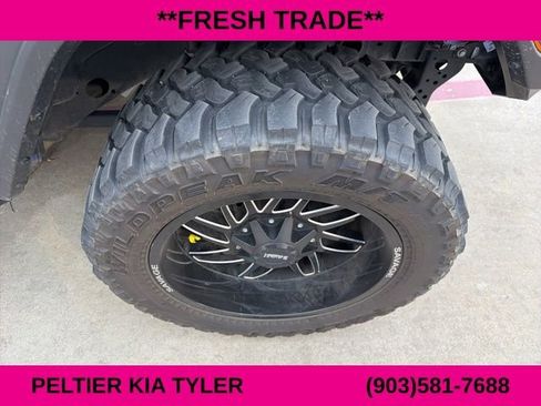 Used 2020 Jeep Wrangler Sport image 13