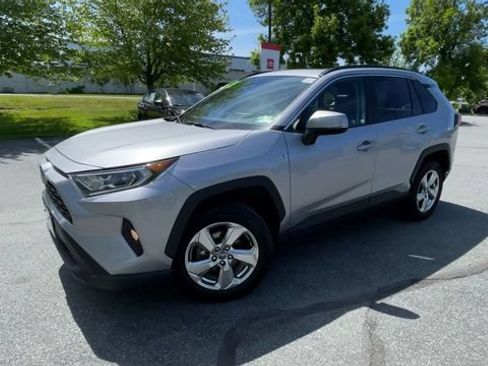 Certified 2021 Toyota RAV4 XLE Premium AWD/4WD image 4