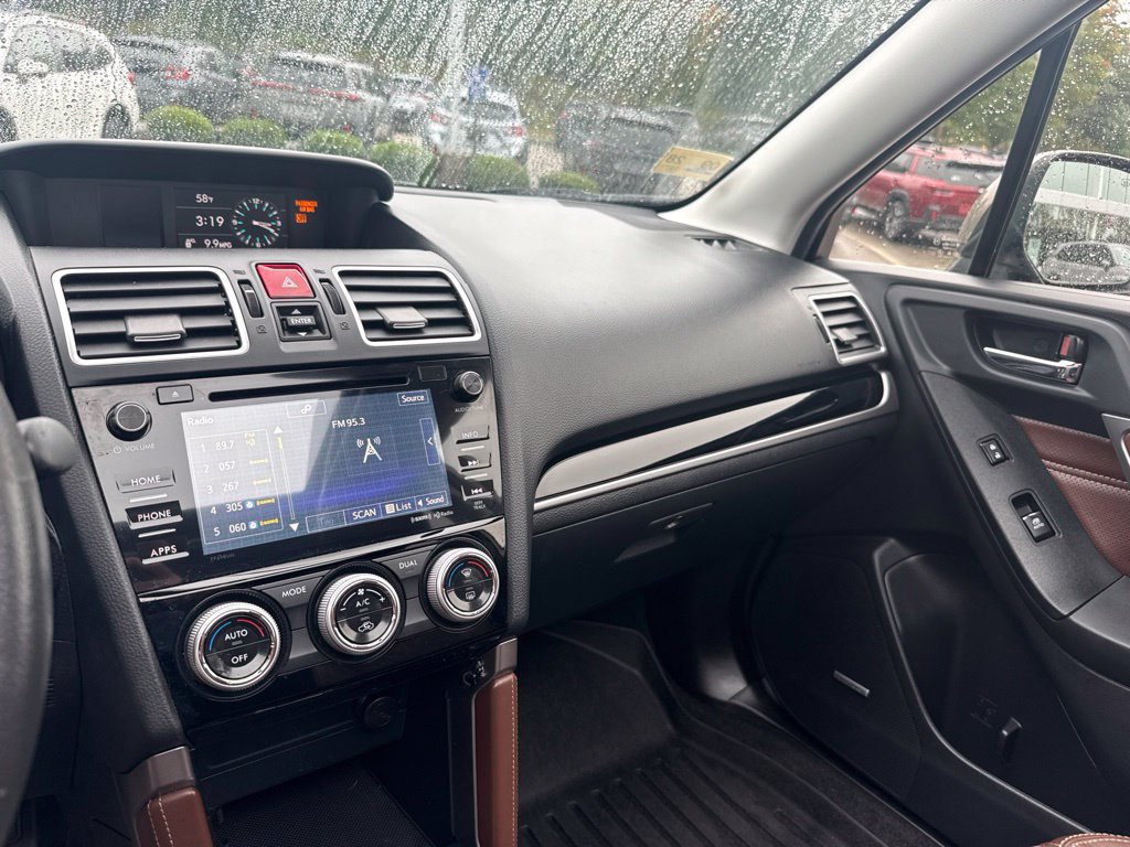Used 2017 Subaru Forester 2.5i Touring AWD/4WD image 17