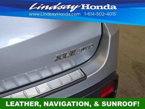 Used 2018 Toyota Highlander XLE AWD/4WD image 8