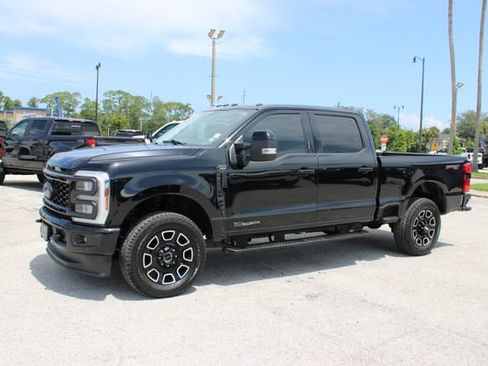 Used 2024 Ford F250 Lariat w/ Lariat Ultimate Package AWD/4WD image 5