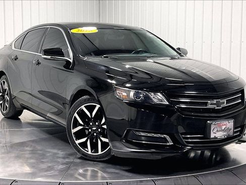 Used 2018 Chevrolet Impala LT FWD image 3