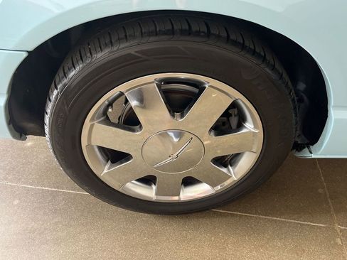 Used 2003 Ford Thunderbird image 76