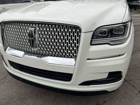 Certified 2023 Lincoln Navigator Reserve AWD/4WD image 10