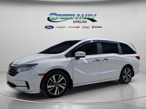 Used 2022 Honda Odyssey Touring image 2