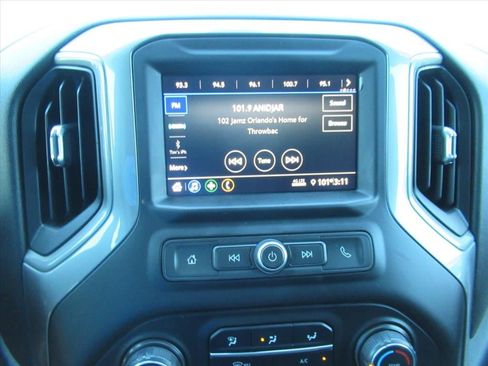 Used 2020 Chevrolet Silverado 1500 Custom w/ Custom Value Package RWD image 24