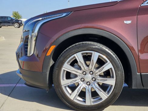 Certified 2023 Cadillac XT4 Premium Luxury FWD image 11