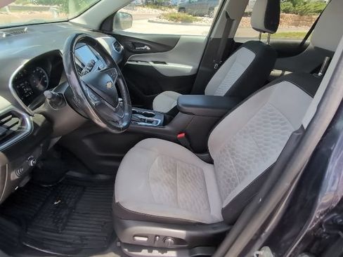 Used 2018 Chevrolet Equinox LT FWD image 12