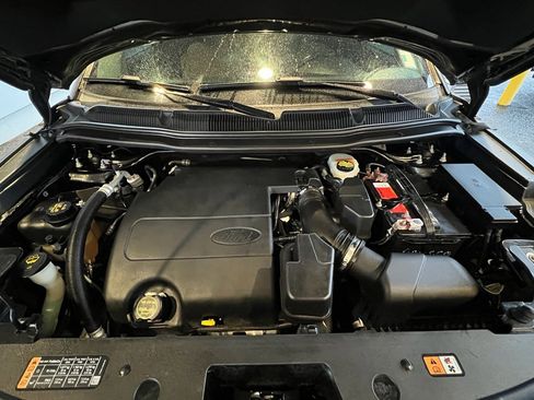 Used 2016 Ford Explorer XLT w/ Equipment Group 202A image 32