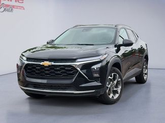 Certified 2025 Chevrolet Trax LT w/ LT Convenience Package FWD video 1