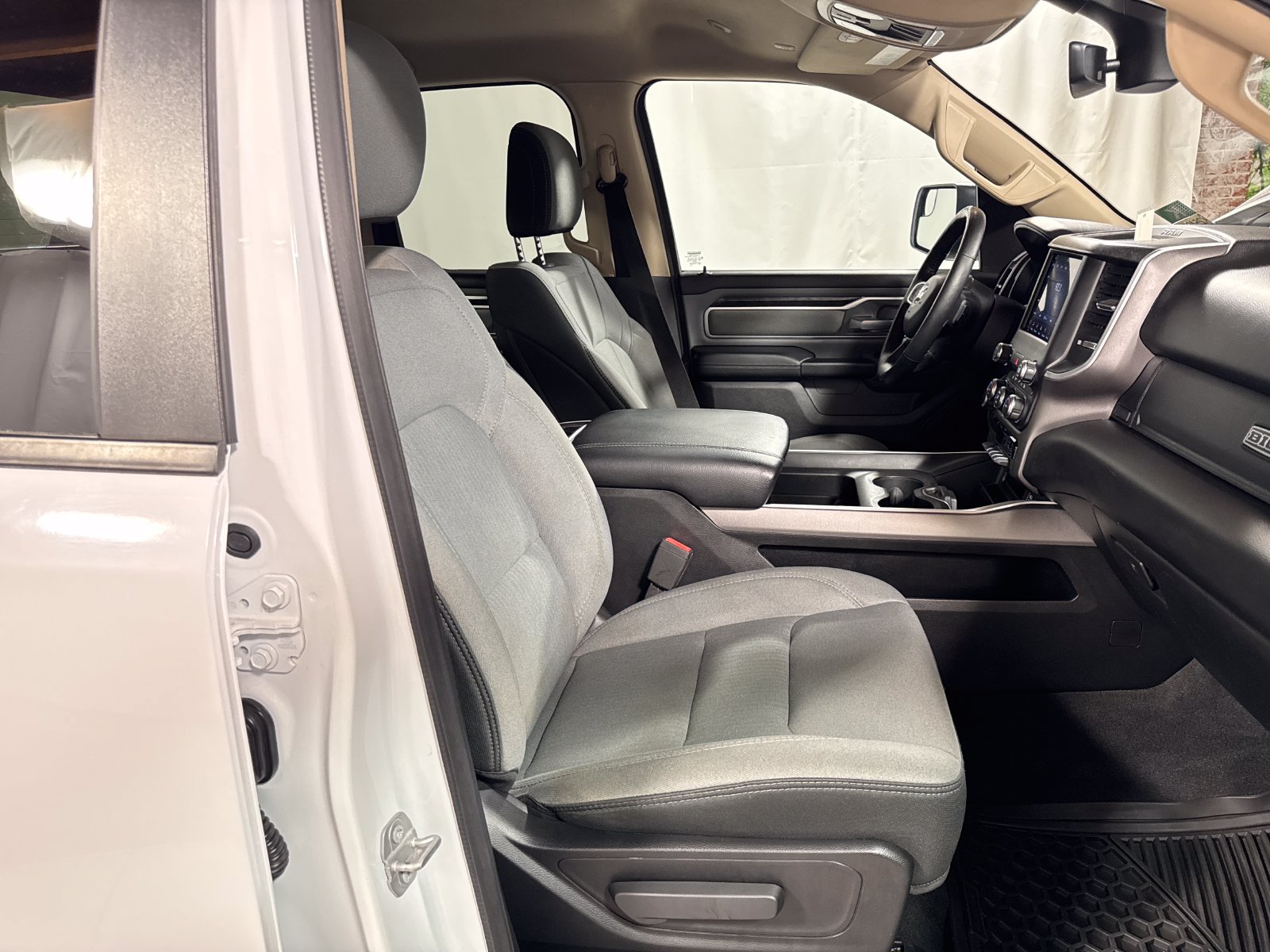 Used 2020 RAM 1500 Big Horn AWD/4WD image 28
