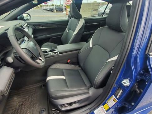 New 2025 Toyota Camry SE image 10