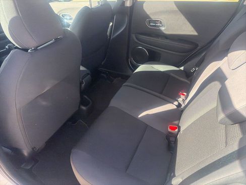 Used 2021 Honda HR-V EX image 18