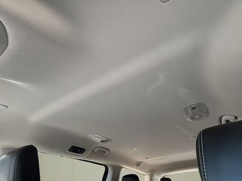 Certified 2023 Chrysler Pacifica Touring-L FWD image 21