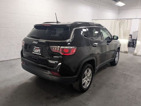 Used 2022 Jeep Compass Latitude AWD/4WD image 7