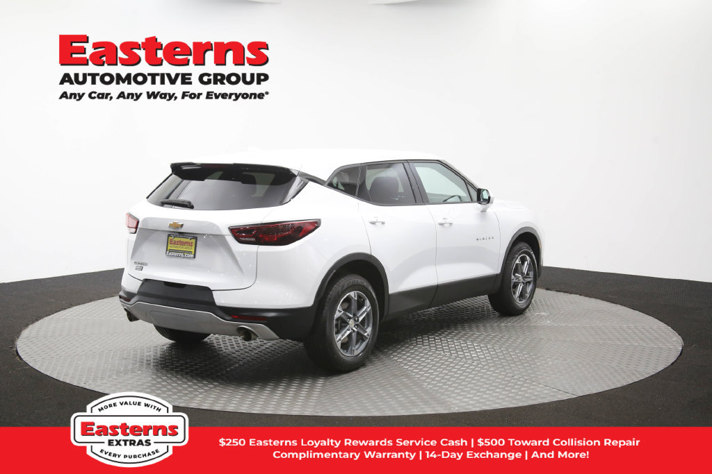 Used 2025 Chevrolet Blazer LT FWD image 42