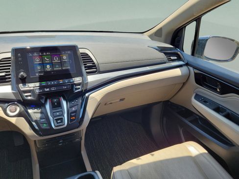 Used 2021 Honda Odyssey Elite image 17