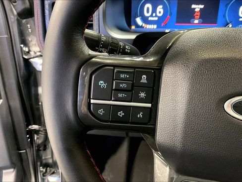 Used 2024 Ford Expedition Limited image 24