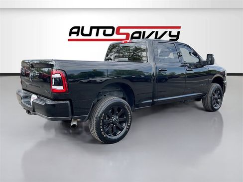 Used 2024 RAM 2500 Laramie w/ Night Edition image 7
