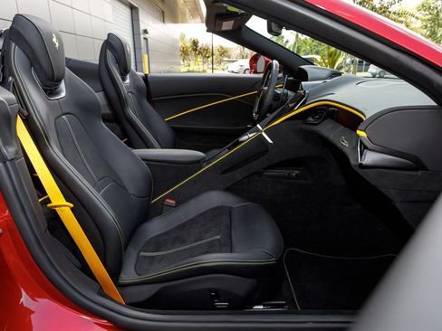 Used 2025 Ferrari Roma Spider RWD image 14