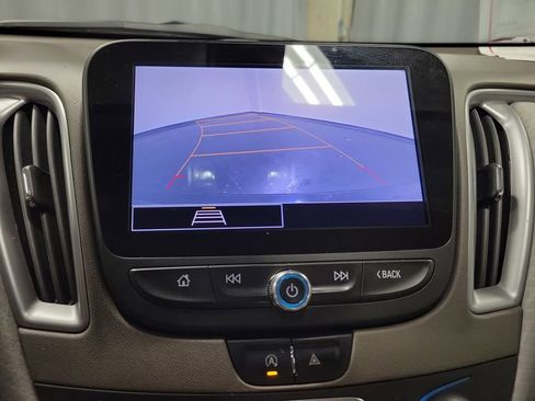 Used 2022 Chevrolet Malibu LT image 16