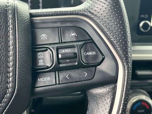 Certified 2025 Toyota 4Runner SR5 AWD/4WD image 25