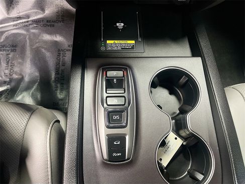 Used 2025 Honda Passport EX-L image 16