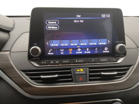 Used 2024 Nissan Altima 2.5 SV image 25