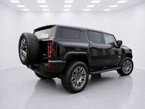 Used 2024 GMC Hummer EV 3X AWD/4WD image 6