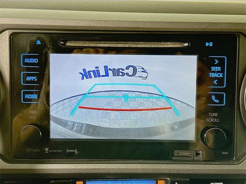 Used 2016 Toyota Tacoma TRD Sport image 17